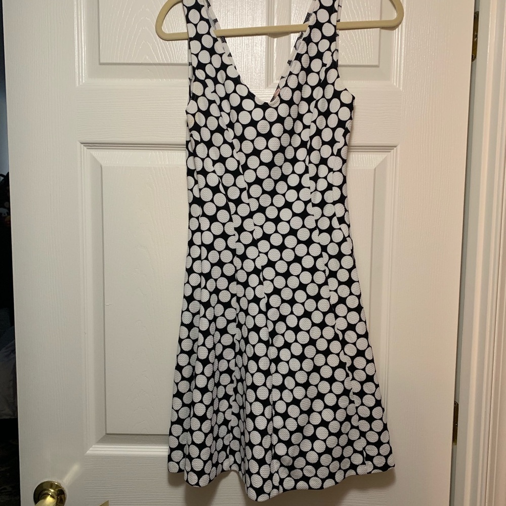 A line polka dot dress